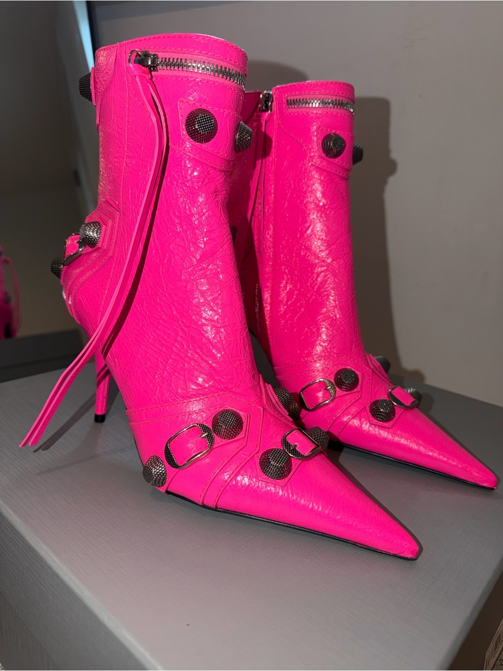Cagole leather ankle boots - Picture 1 of 8